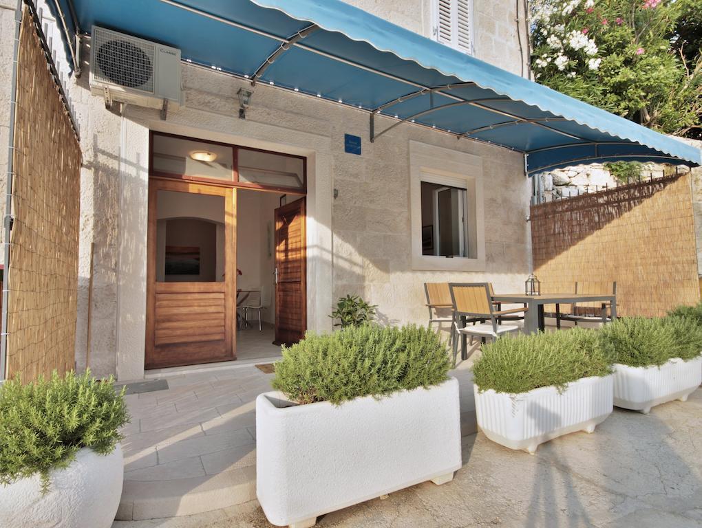 Apartment Zara 2 With Boat Place Mimice Bagian luar foto